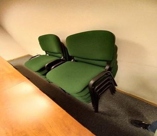 KRZESŁO KONFERENCYJNE w zielonym kolorze